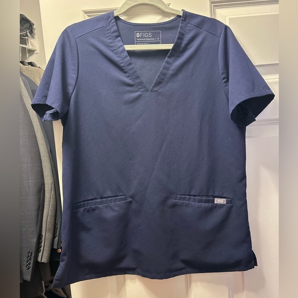 FIGS women’s top - Picture 1 of 2
